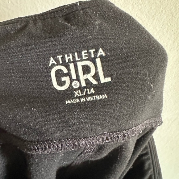 Athleta Girl Black Meshin Around Capri Leggings size XL EUC - Picture 7 of 9